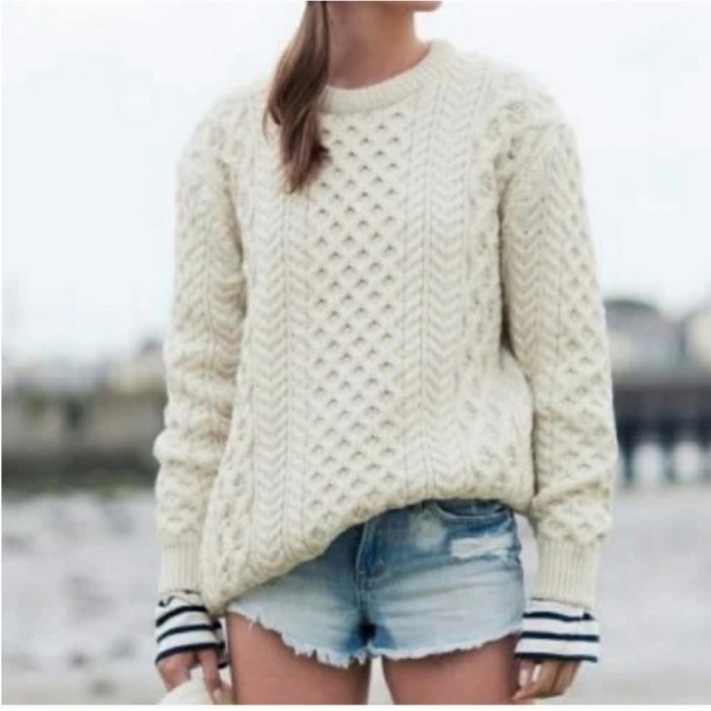 Vintage Ivory Chunky Cable Knit Pure British Wool Irish Fisherman Sweater S / M